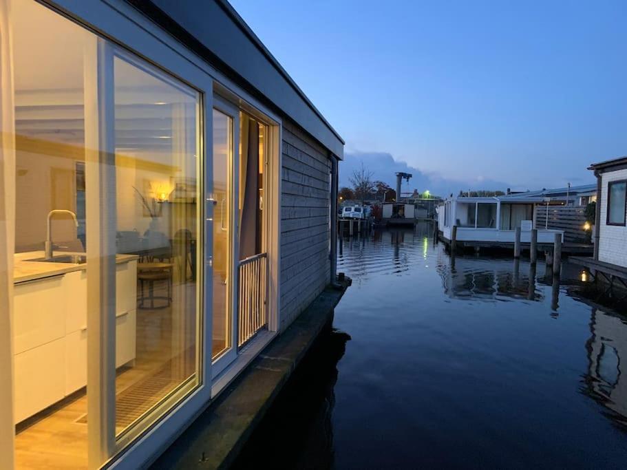 Quiet Waterloft Near Amsterdam And Schiphol Ws17 Otel Aalsmeer Dış mekan fotoğraf